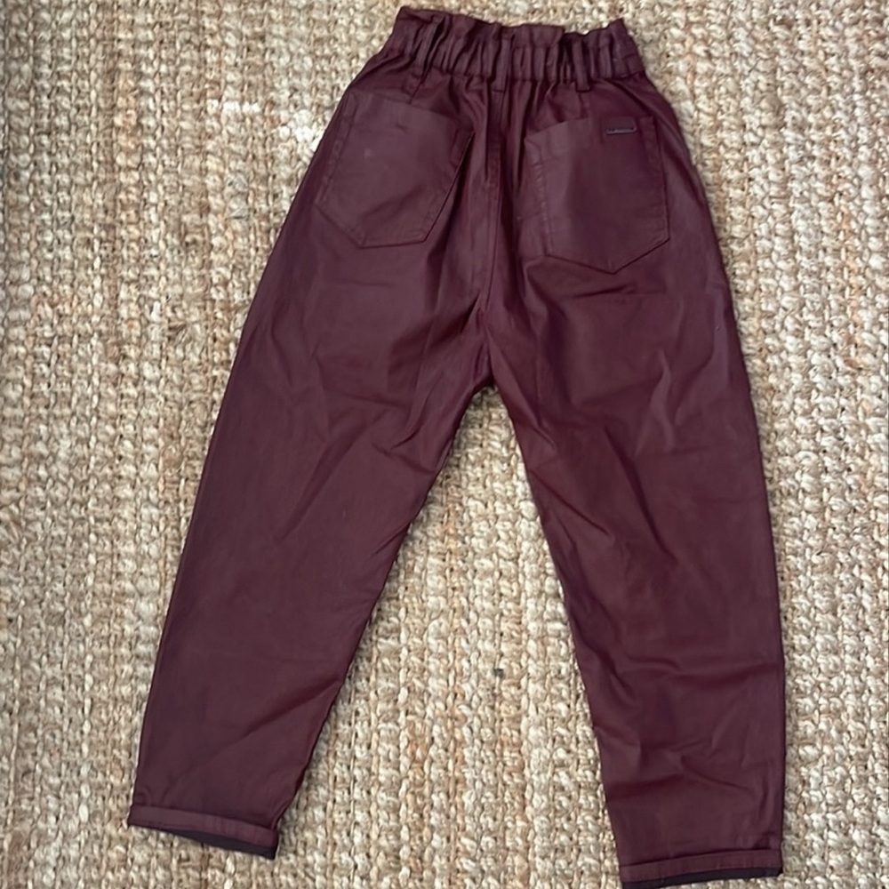 ZARA HIGH WAISTED  PARACHUTE JEANS BURGUNDY SIZE SMALL USA 2 - Picture 3 of 3